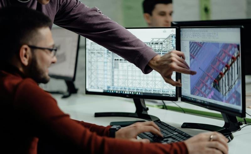 Sinduscon-MG LAB lança trilhas de conhecimento em tecnologia para qualificar lideranças da Construção Civil